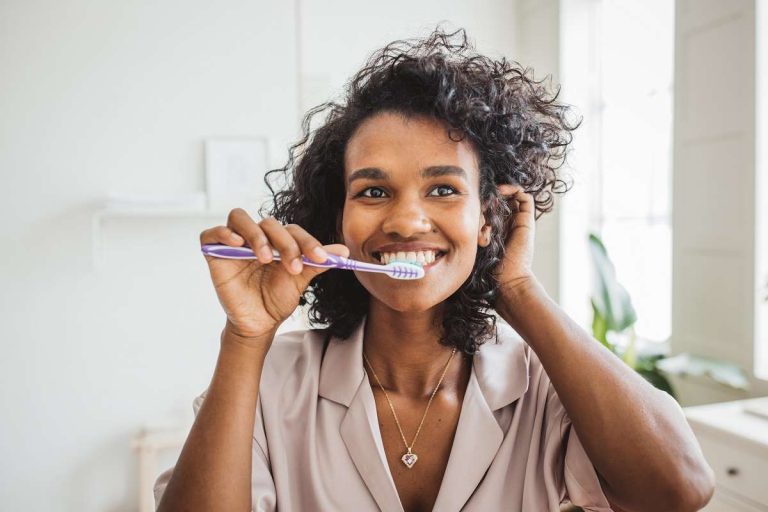 Saude-Bucal-veja-8-dicas-fundamentais-para-manter-boca-e-dentes-saudaveis