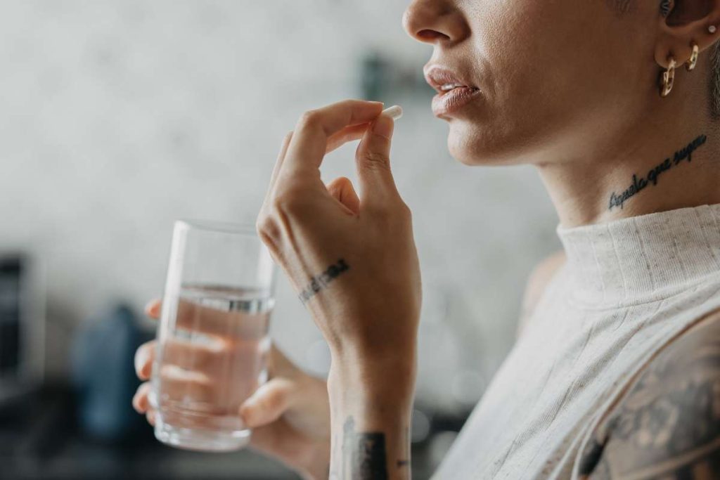 Perigos-da-automedicacao-com-Zolpidem-conheca-os-riscos-do-uso-indevido-do-medicamento
